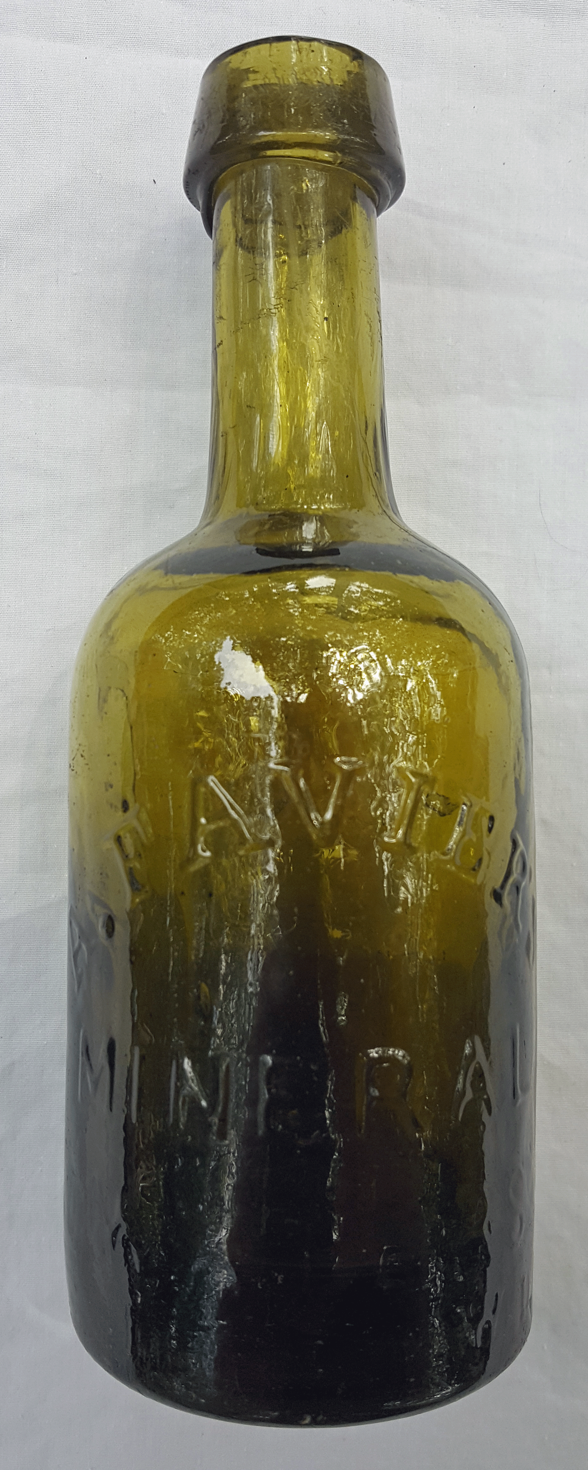 1900's Columbia Water Co Jersey City NJ Aqua Crown Top 7 7/8 Inch Soda  Bottle 